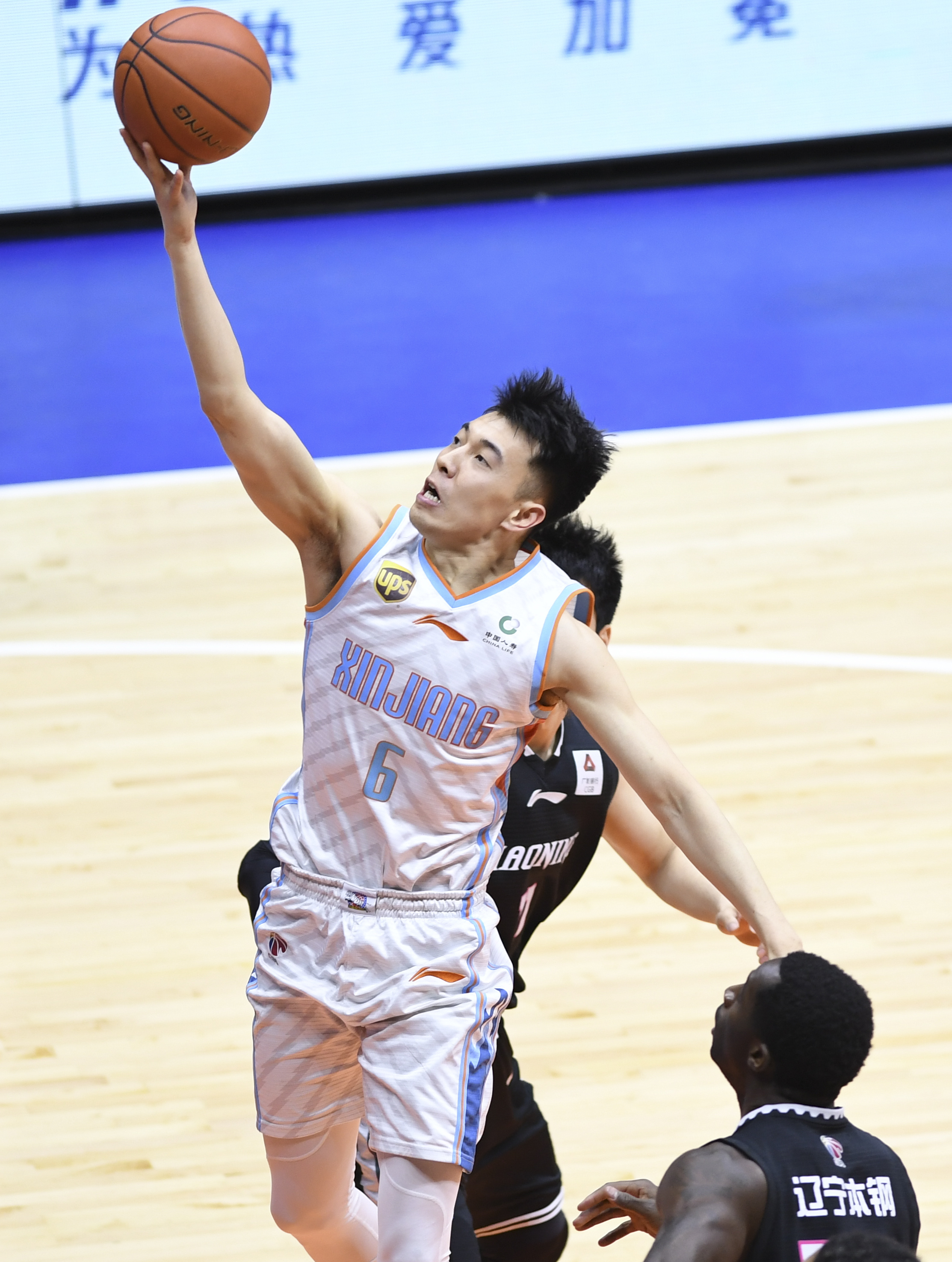 欧博官网会员 炮灰助攻又被主角团告白了