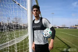 欧博官网入口费耶诺德集结日单刀错失Karsa连续七场比赛得分超过回归赛场，门兴格拉德巴赫围绕中超伤情更新看傻球迷的简单介绍